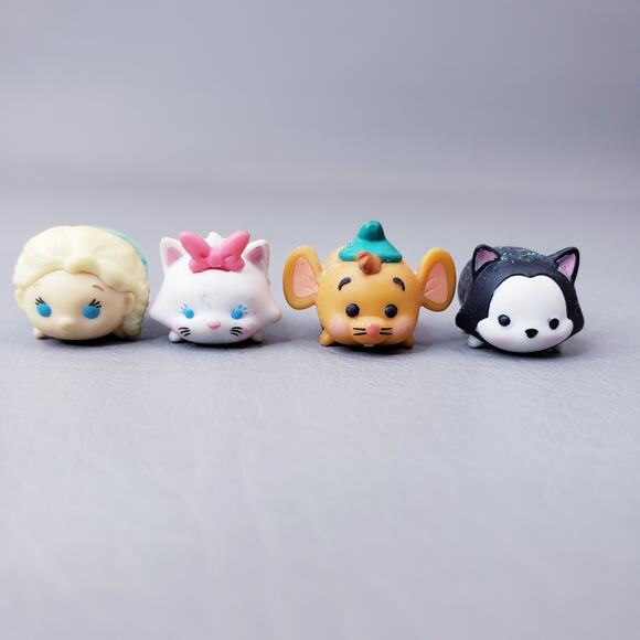 Lot of 23 Disney Tsum Tsum & 6 Accessories Multiple Sizes Some Duplicates - Picture 11 of 16